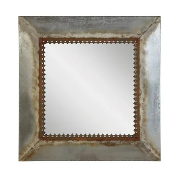 Квадратное зеркало в металлической раме