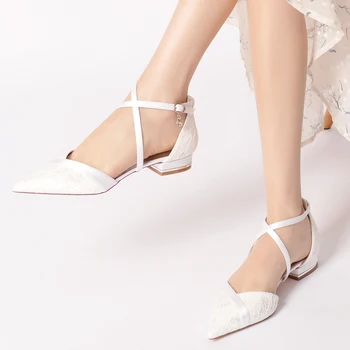 Женские свадебные модельные туфли на плоской подошве с острым носком, кружевные туфли-лодочки для невесты, Удобные свадебные туфли с ремешками на низком каблуке, свадебные туфли-лодочки с перекрестными ремешками