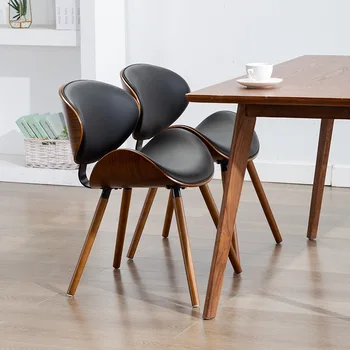 Европейская современная простая роскошная спинка стула, в форме жука, маленькая семья, экономящий пространство практичный обеденный стул из цельного дерева и кожи