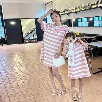 Одинаковое платье для мамы и дочки, Корейская детская одежда 2023, Летняя одежда для мамы и маленькой девочки с бантом, Женские платья